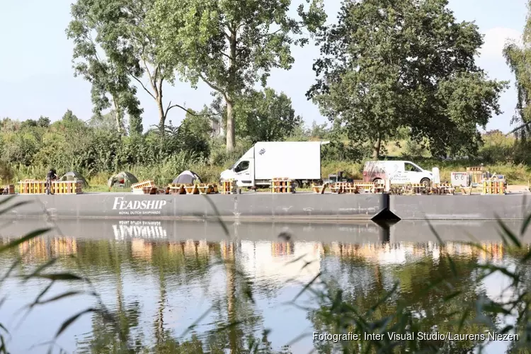 Opbouw vuurwerkshow Aalsmeer begonnen