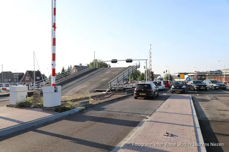 Storing Aalsmeerderbrug zorgt voor verkeerschaos