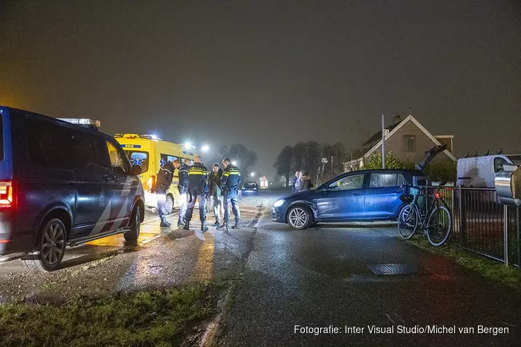 Fietser gewond na botsing met auto op de Sloterweg