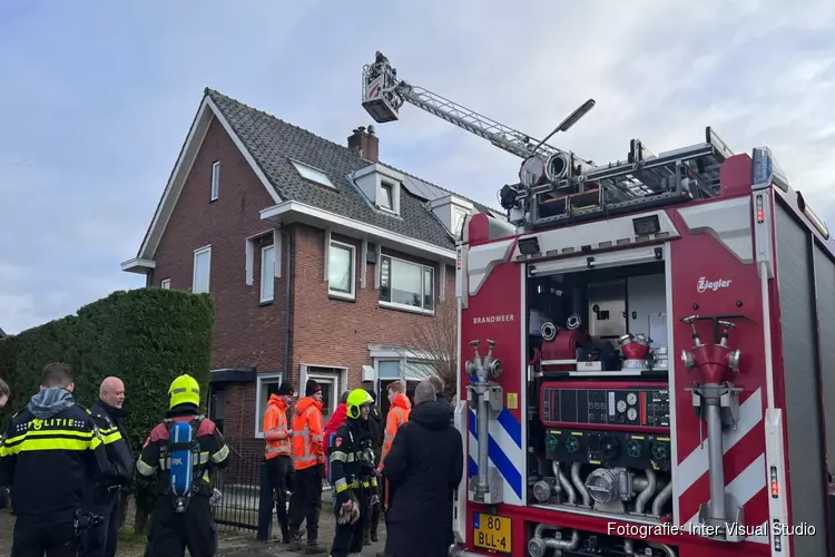 Schoorsteenbrand in Zwanenburg