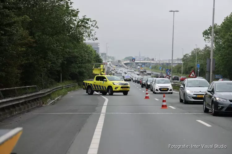 Veel vertraging door ongeval op de A200