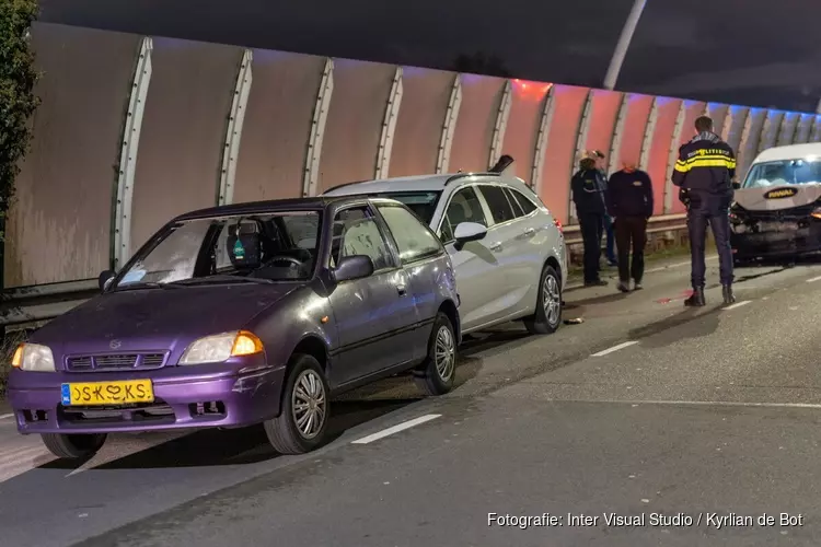 Ongeval met drie voertuigen bij Lijnden