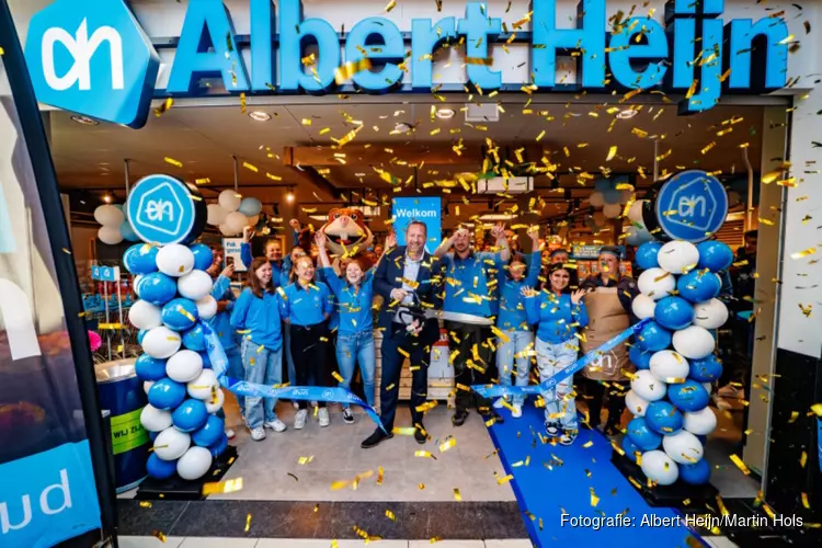 Duizend bezoekers bij opening Albert Heijn Muiderbos