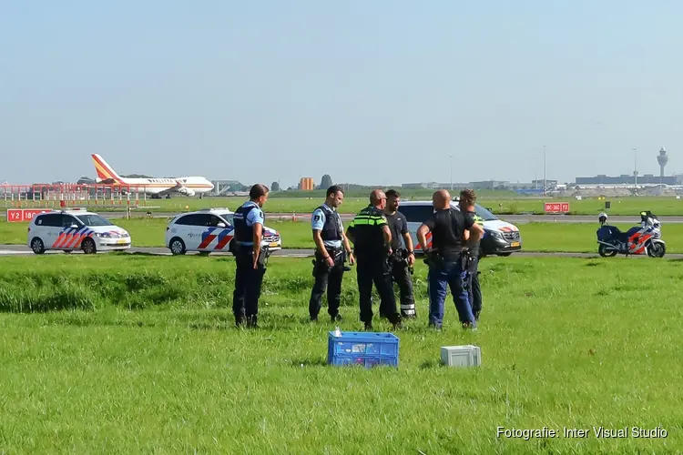 Politie vindt wapen steekpartij Hoofddorp naast landingsbaan Schiphol