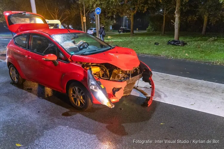 Ravage na aanrijding in Nieuw-Vennep