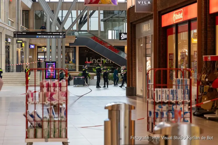 Persoon zwaargewond na steekpartij in de Etos in Hoofddorp