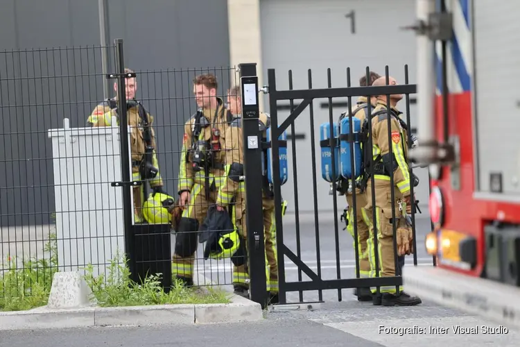 Brand bij bedrijf aan Barnsteen in Hoofddorp