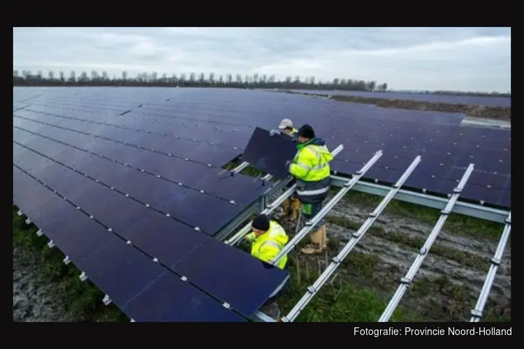 Noord-Holland maakt uitbreiding zonneakker Boesingheliede bij Schiphol mogelijk