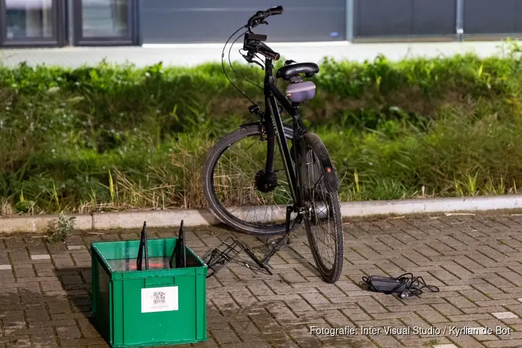 Accu van elektrische fiets in brand in Cruquius