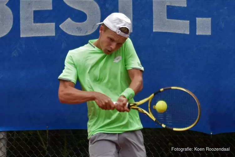 Jesper de Jong blijft spanning de baas en bereikt kwartfinale ITF World Tennis Tour