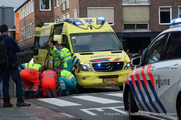 Fietser zwaargewond in Aalsmeer