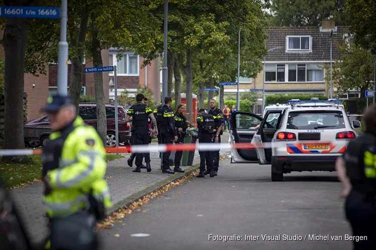 Zoektocht na melding schietpartij Graan voor Visch Hoofddorp