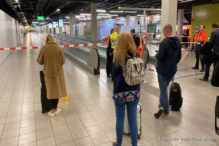 Piloot &#39;gekaapt&#39; vliegtuig op Schiphol maakt excuses via intercom