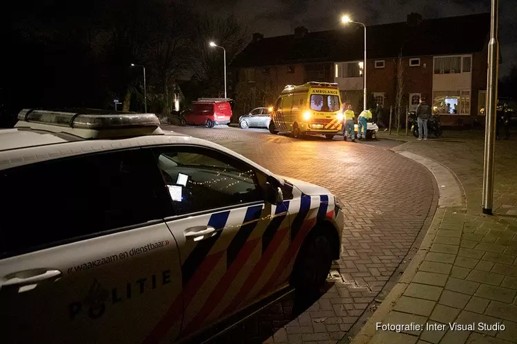 Flinke hoofdwond voor scooterrijder in Halfweg