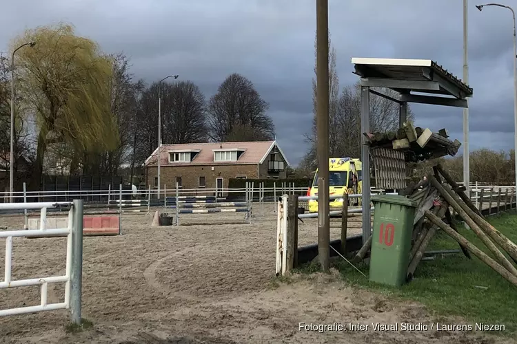 Ruiter gewond na val van paard