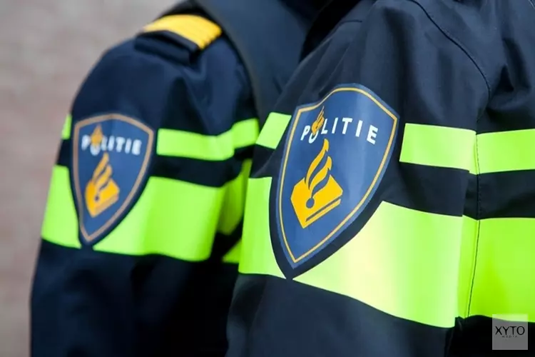 Mannen in politie-uniformen plegen woningoverval in Hoofddorp