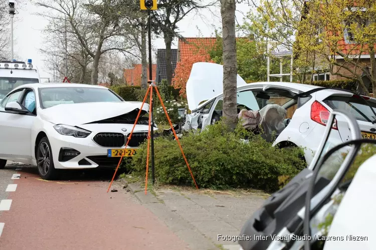 Twee gewonden bij ongeluk Rijsenhout