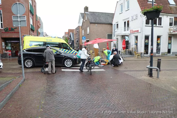 Fietser aangereden op zebrapad in Aalsmeer