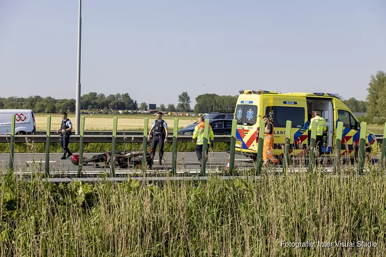 Motorrijder gewond bij ongeval op de N205 bij Vijfhuizen